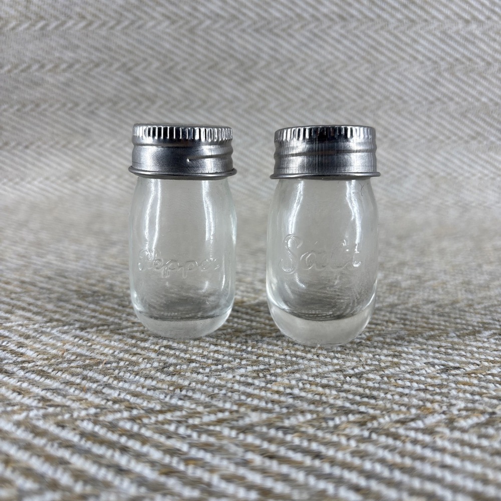 Small Miniature Mason Jar Style Salt And Pepper Shakers Kitchen Vintage Country